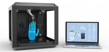 手の形の3Dモデルが3Dプリントされている様子
